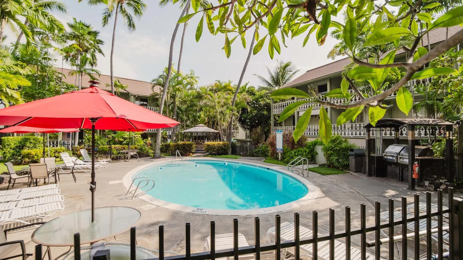 アパートホテル Downtown Hawaiian Theme Condo With Hot Tub, Pool & Beach - Kona Islander Inn カイルア・コナ